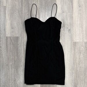 Elegant Black Velvet Spaghetti Strap Mini Dress